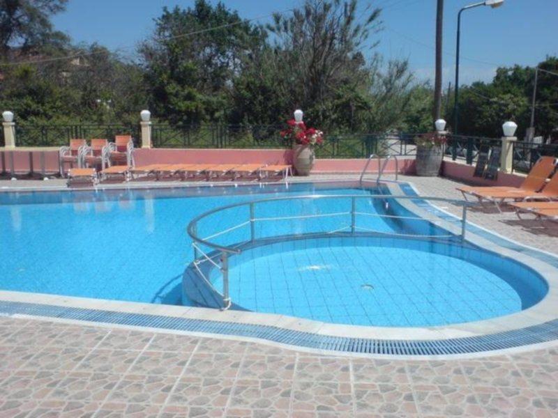 Polyxeni Aparthotel Сидарион Экстерьер фото